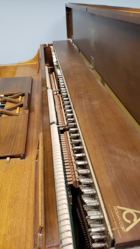 68539MH Upright Inside View